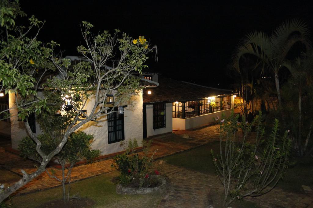 Hotel Campestre La Casona บียาเดเลย์บา ภายนอก รูปภาพ